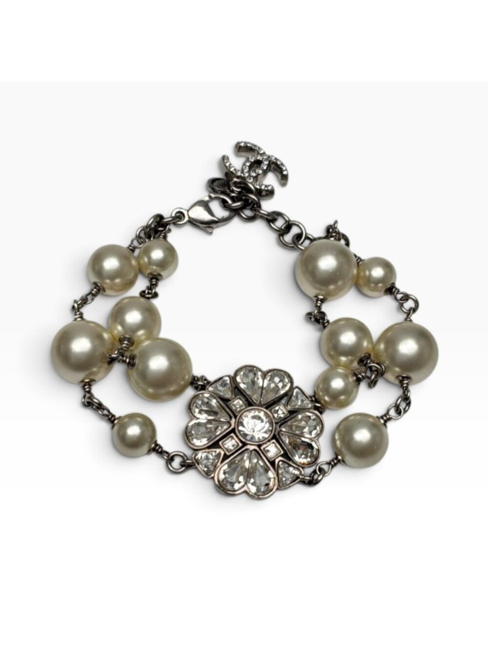 CHANEL 2006 DOUBLE FACE PENDANT CRYSTAL AND PEARL BRACELET